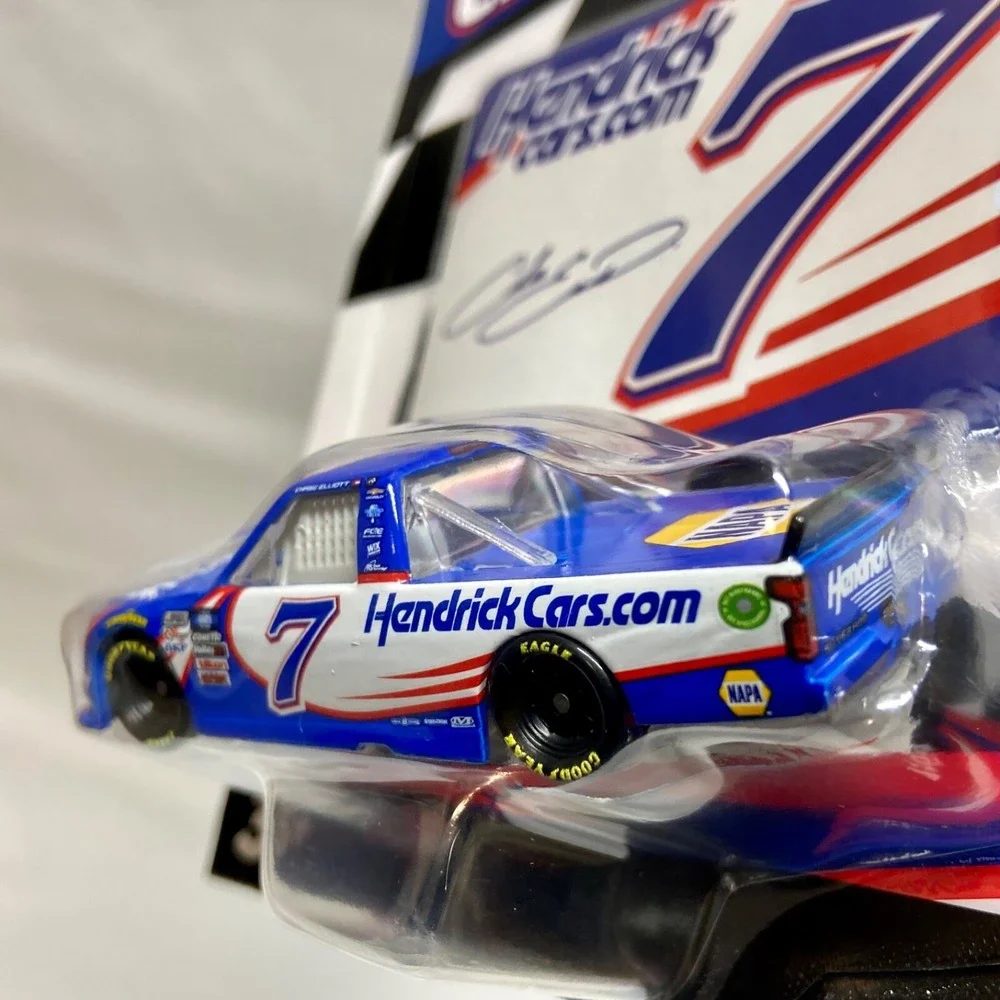 Nascar Authentics Hendrickcars.com #7 Chase Elliott SKU-26942‎ Wave 02 NIP 2023